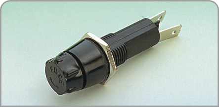 使用保險絲座過程中出現壞了情況要怎麽檢查?
